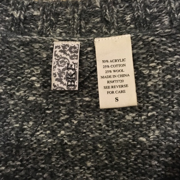 BKE Sweater - Picture 2 of 2